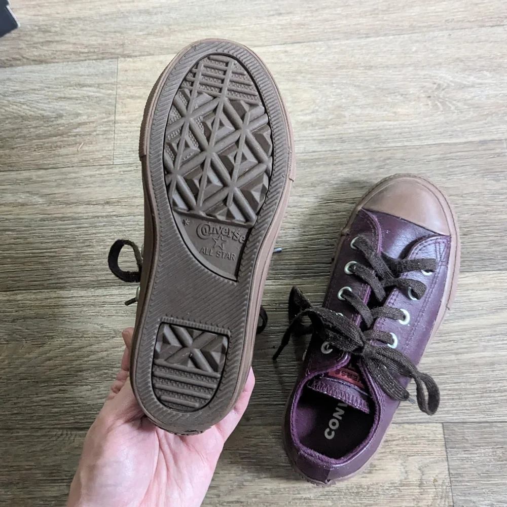 Converse All Stars Kids Youth Leather Burgundy Low Top Shoe Size 12